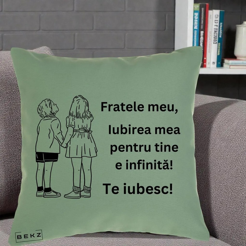 Cadou pentru Frate - Perna Personalizata Fratele Meu Te Iubesc Copii Tinand Maini Line Art, 40x40 cm, Verde, Husa Detasabila, Perna Inclusa, BEKZ®
