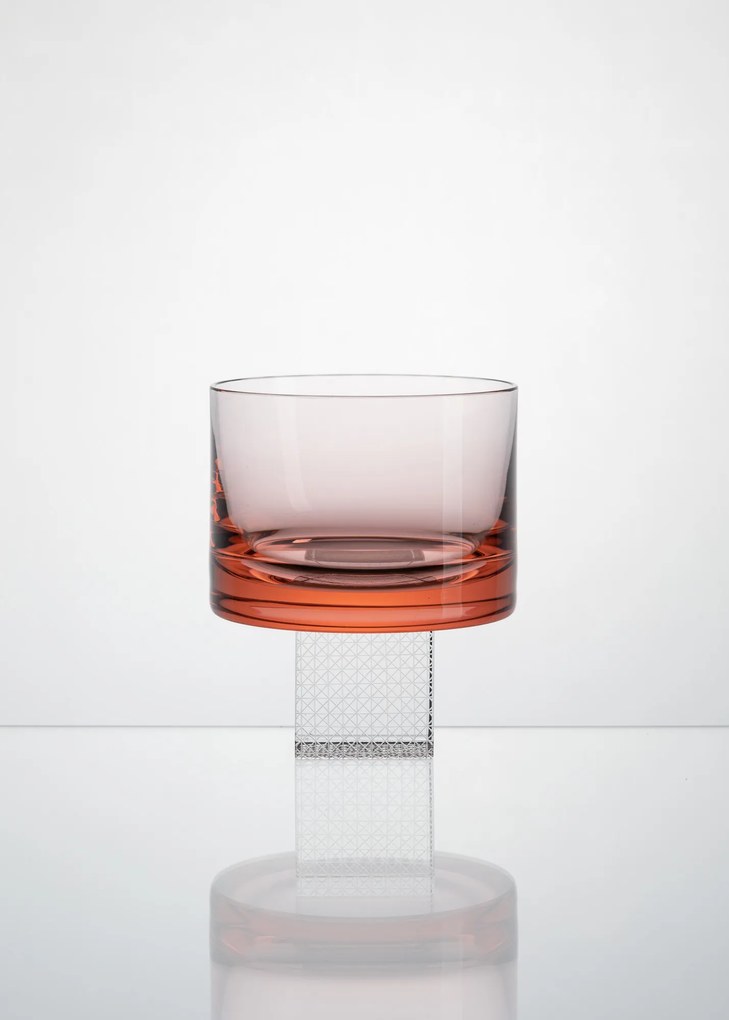 Pahar de whisky CUBE, proiectat de Lukáš Houdek