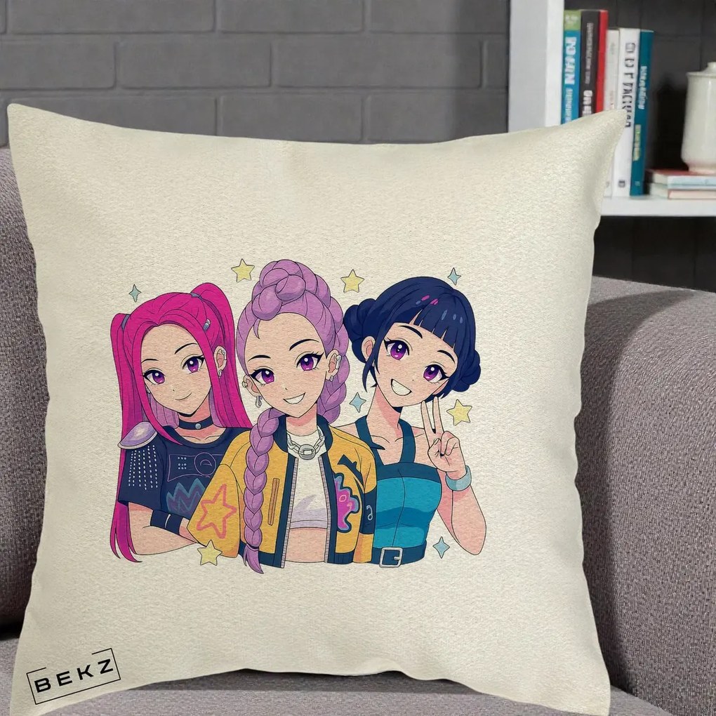 Perna Personalizata K-pop HUNTRX Trio Anime Stele, 40x40 cm, Ecru, Husa Detasabila, Perna Inclusa, BEKZ®