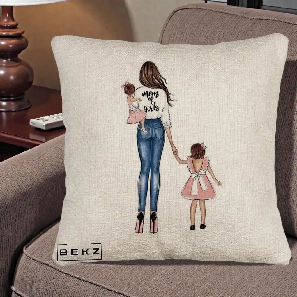 Cadou pentru Mama - Perna Personalizata Mom of Girls Mama cu Fetele, 40x40 cm, Bej Canapea, Husa Detasabila, Perna Inclusa, BEKZ®