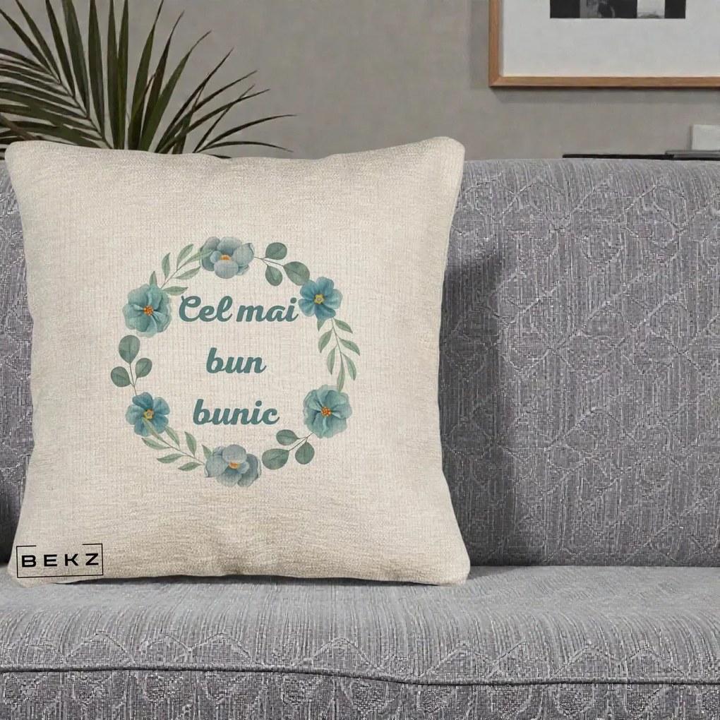Cadou pentru Bunic - Perna Personalizata Cel Mai Bun Bunic Coronita Flori Albastre Teal, 40x40 cm, Bej Canapea, Husa Detasabila, Perna Inclusa, BEKZ®