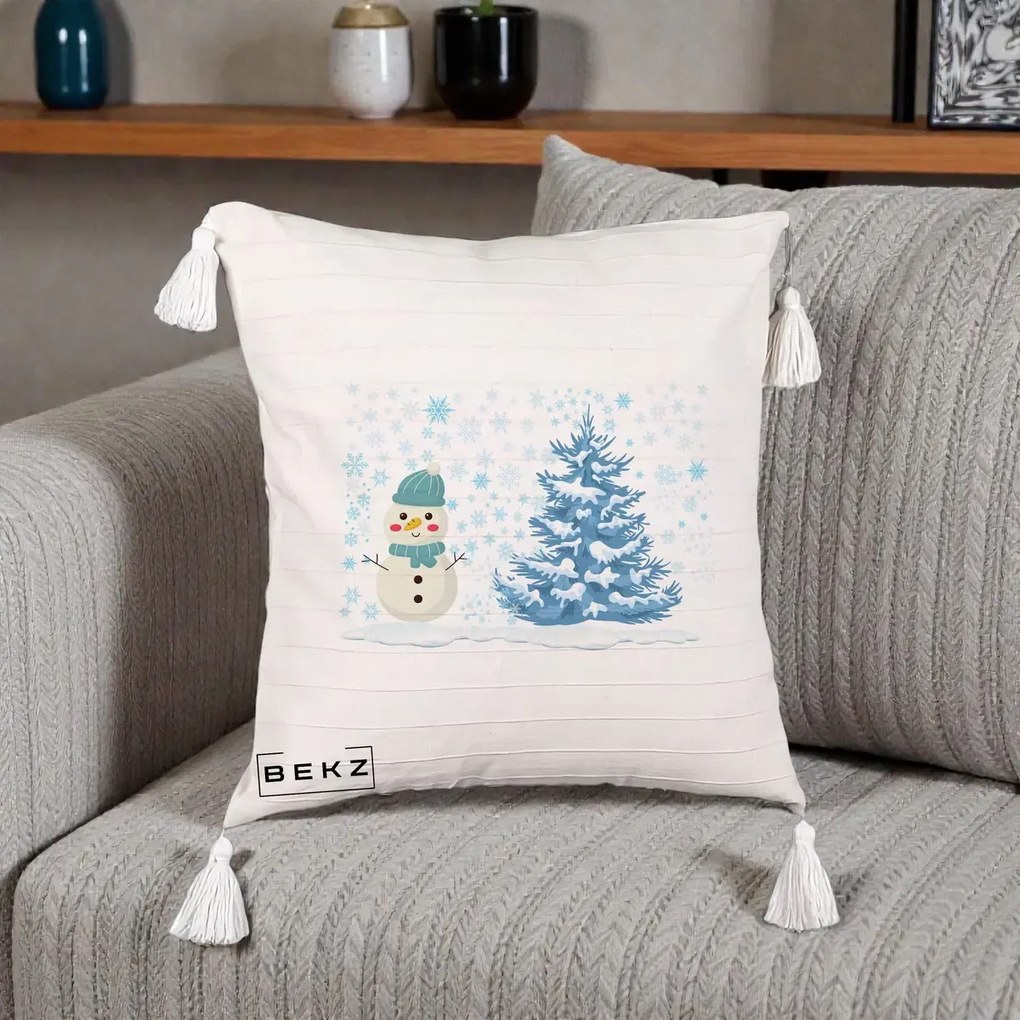 Perna Decorativa Om de Zapada si Brad Craciun, 40x40 cm, Bej cu Franjuri, Husa Detasabila, Perna Inclusa, BEKZ®