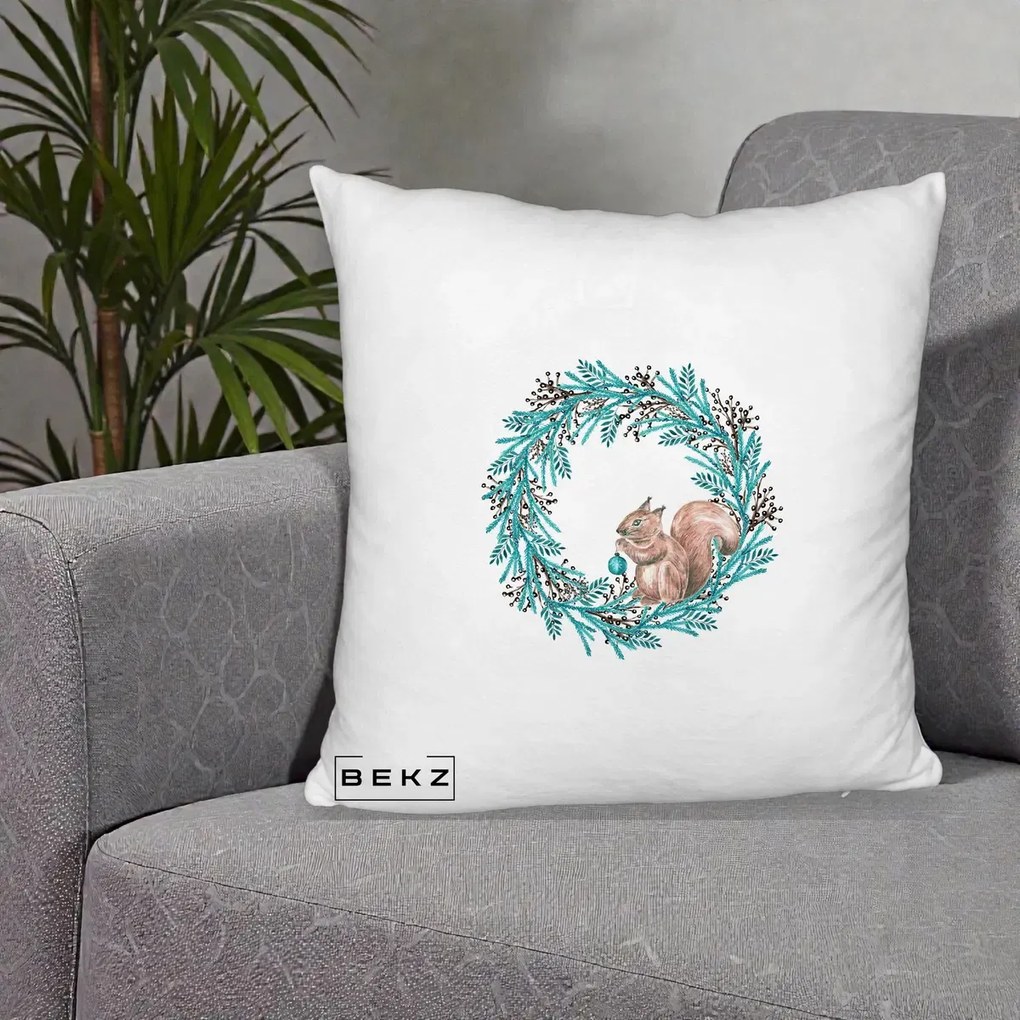 Perna Decorativa Coroana Turcoaz cu Veverita, 40x40 cm, Alb Pufos, Husa Detasabila, Perna Inclusa, BEKZ®