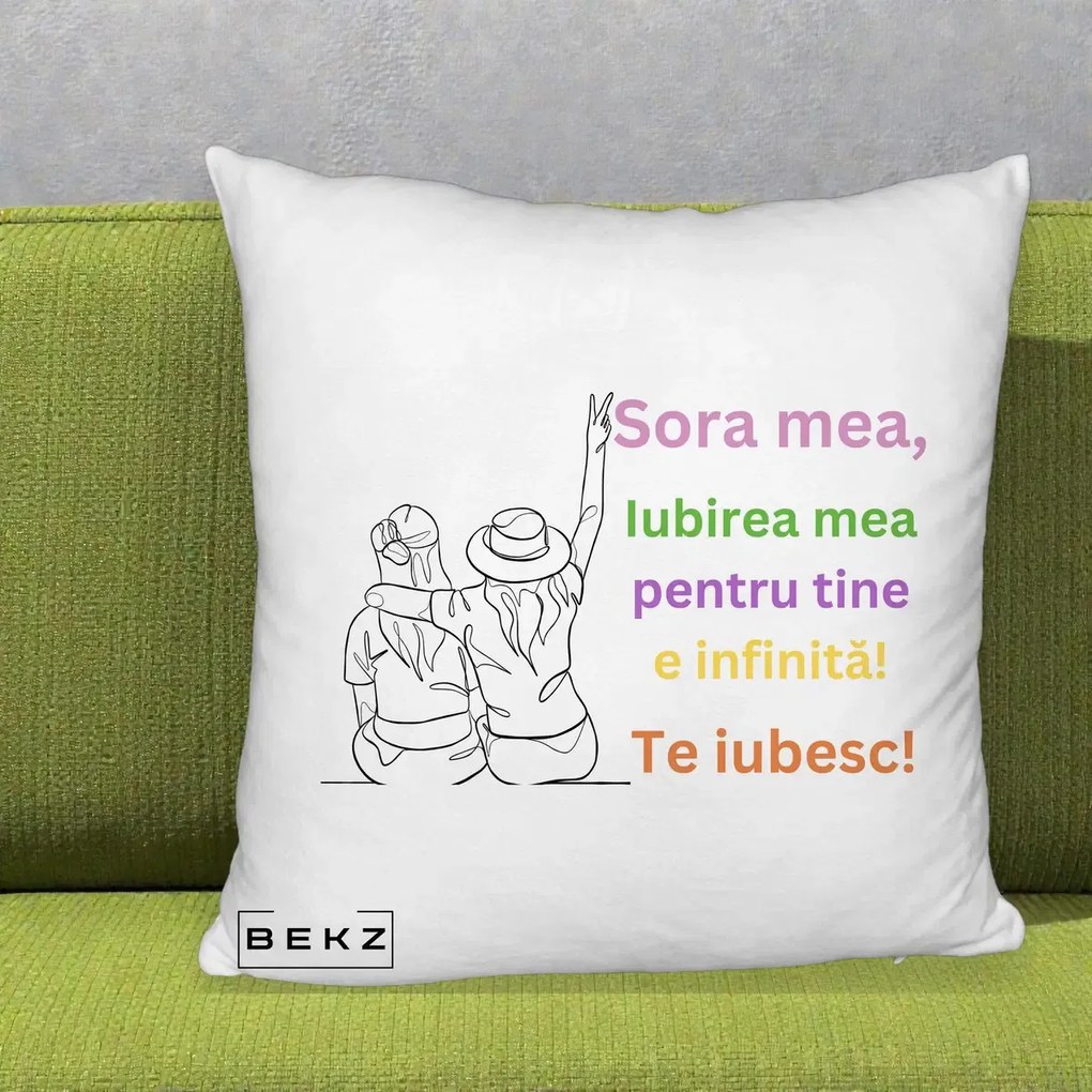 Cadou pentru Sora - Perna Personalizata Sora Mea Te Iubesc Doua Fete cu Palarie si Umbrela, 40x40 cm, Alb Pufos, Husa Detasabila, Perna Inclusa, BEKZ®