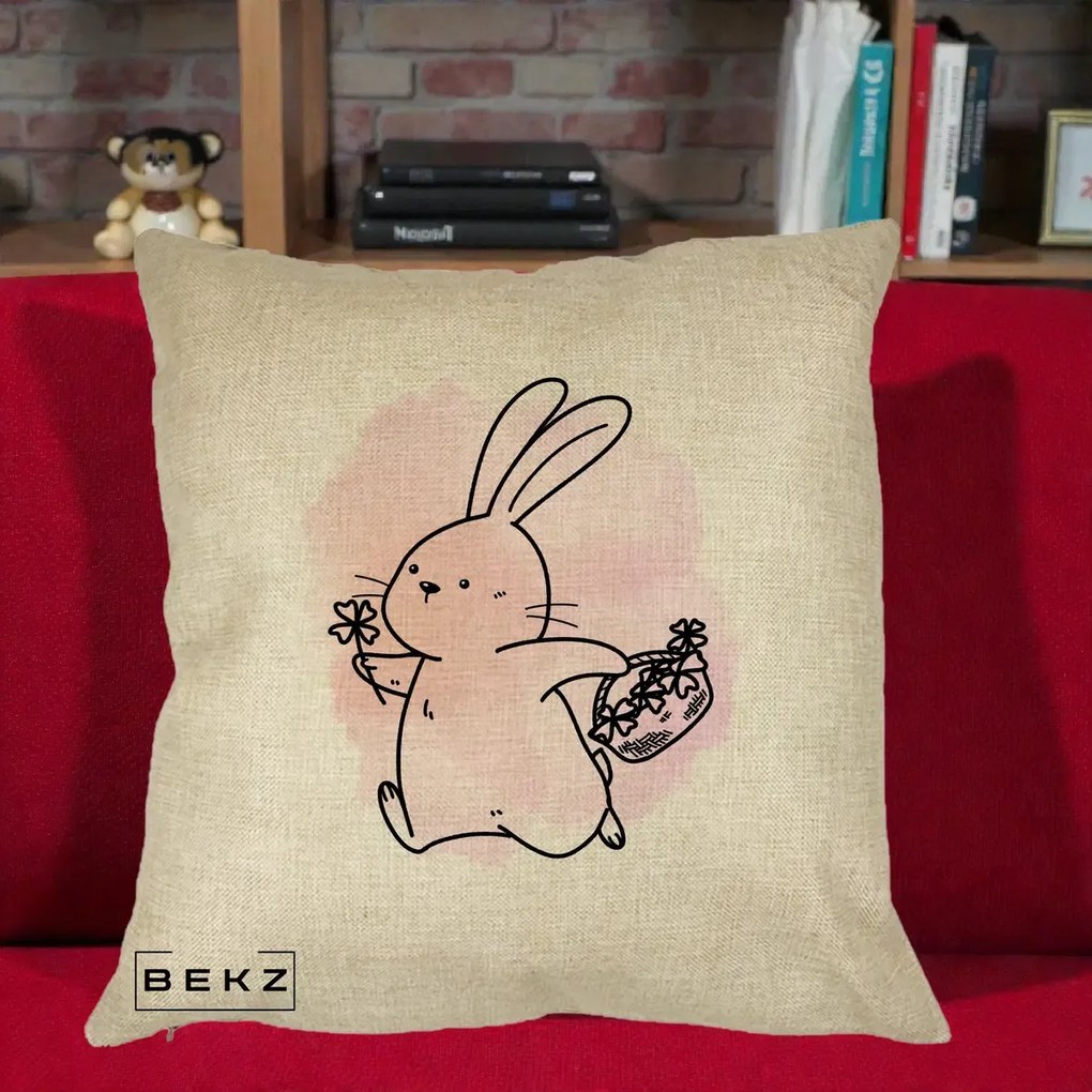 Perna Decorativa Iepuras Kawaii cu Cosulet Floral, 40x40 cm, Crem, Husa Detasabila, Perna Inclusa, BEKZ®
