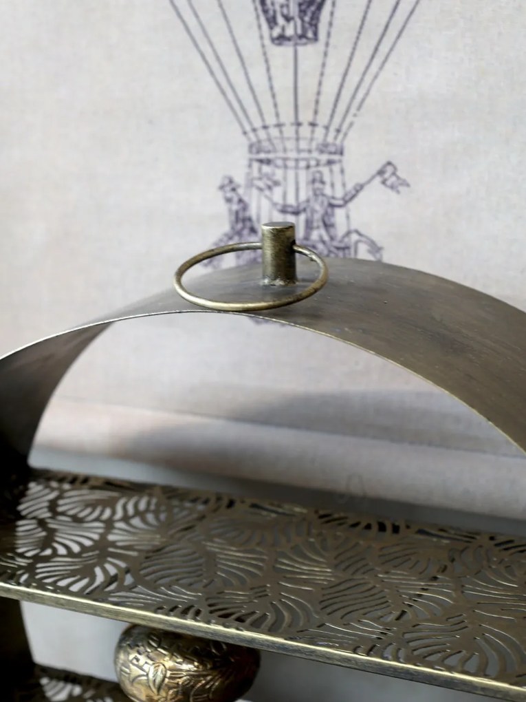 Etajeră decorativă rotundă, din metal, finisaj alamă antichizată, cu rafturi gravate, H46,5 cm, Arles