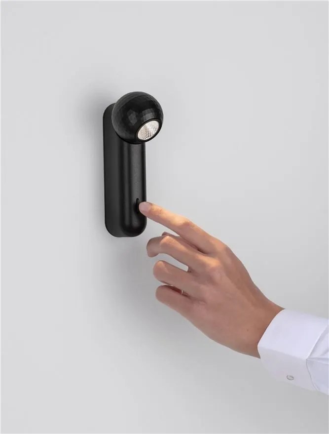 Aplica cu spot LED stil minimalist 3000K NOTIC negru
