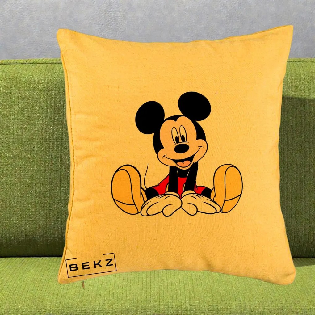 Perna Personalizata Mickey Mouse Relaxat, 40x40 cm, Galben, Husa Detasabila, Perna Inclusa, BEKZ®