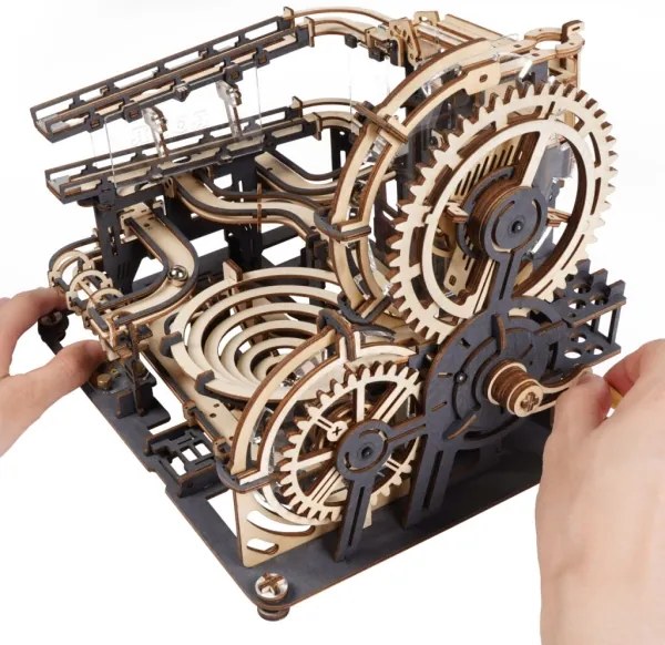 Puzzle 3D pistă pentru bile de sticlă, Orașul obstacolelor RoboTime