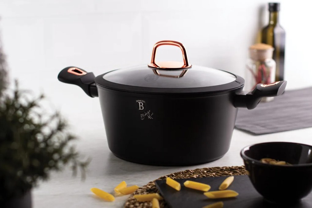 Oală marmorată cu capac 24 cm, 4.5 L Berlinger Haus BH 1642N, Black Rose, antiaderentă, capac sticlă