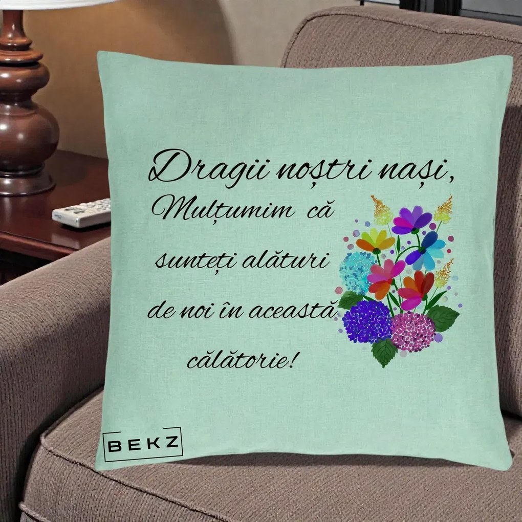 Cadou pentru Nasi - Perna Personalizata Dragii Nostri Nasi Multumim cu Flori Multicolore, 40x40 cm, Verde Menta, Husa Detasabila, Perna Inclusa, BEKZ®