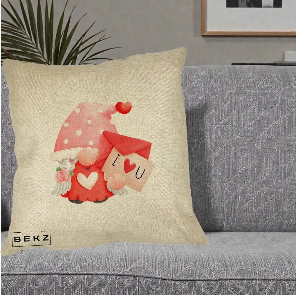 Cadou Romantic - Perna Personalizata I Love You Gnome Valentine cu Scrisoare, 40x40 cm, Crem, Husa Detasabila, Perna Inclusa, BEKZ®