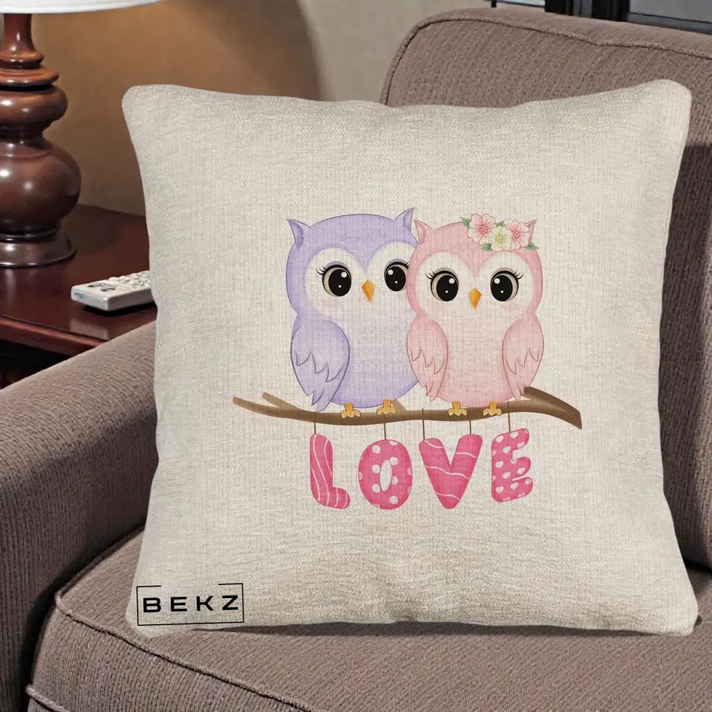 Perna Decorativa Love Bufnite Indragostite pe Crenguta Roz si Mov, 40x40 cm, Bej Canapea, Husa Detasabila, Perna Inclusa, BEKZ®
