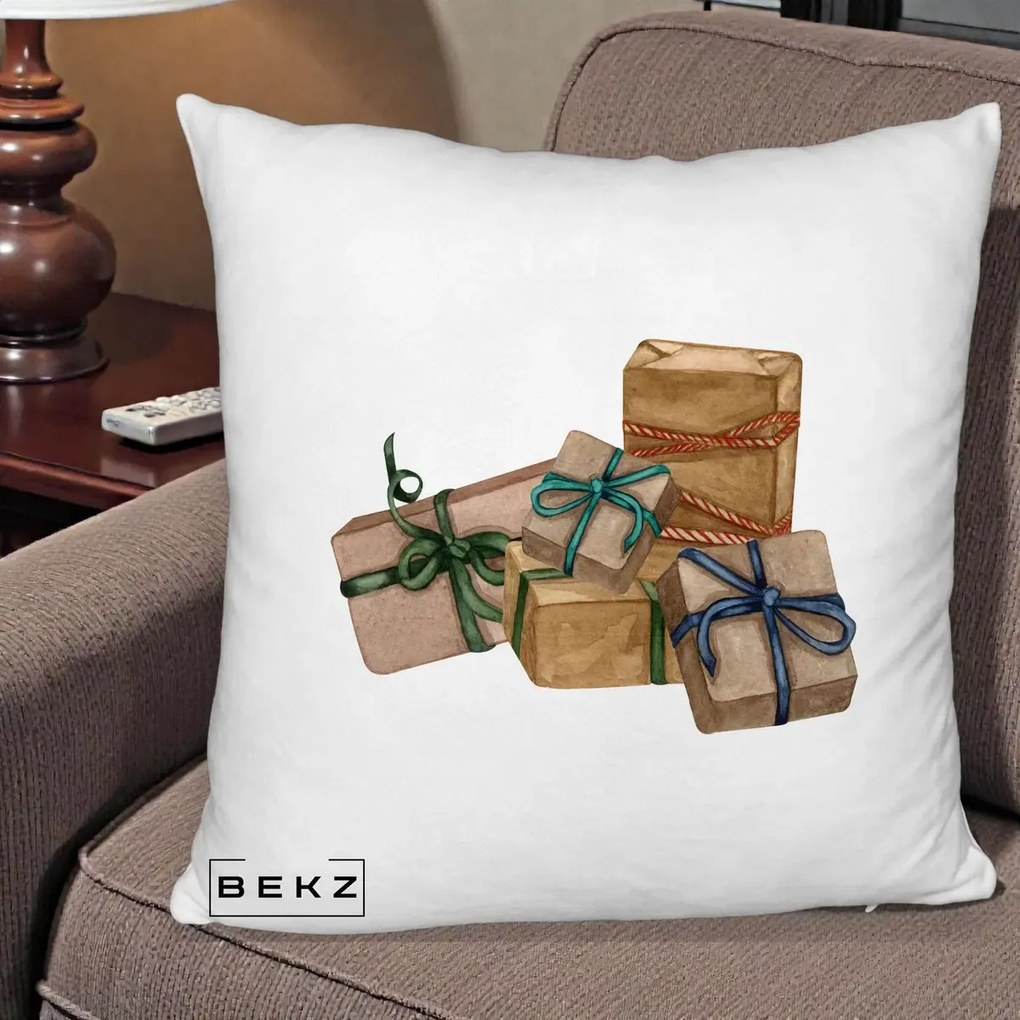 Perna Decorativa Cadouri de Craciun Kraft, 40x40 cm, Alb Pufos, Husa Detasabila, Perna Inclusa, BEKZ®