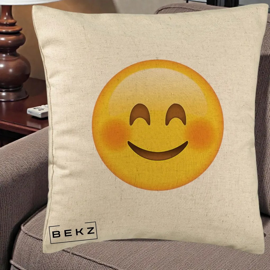 Perna Decorativa Emoji Fericit Roscat, 40x40 cm, Bej, Husa Detasabila, Perna Inclusa, BEKZ®