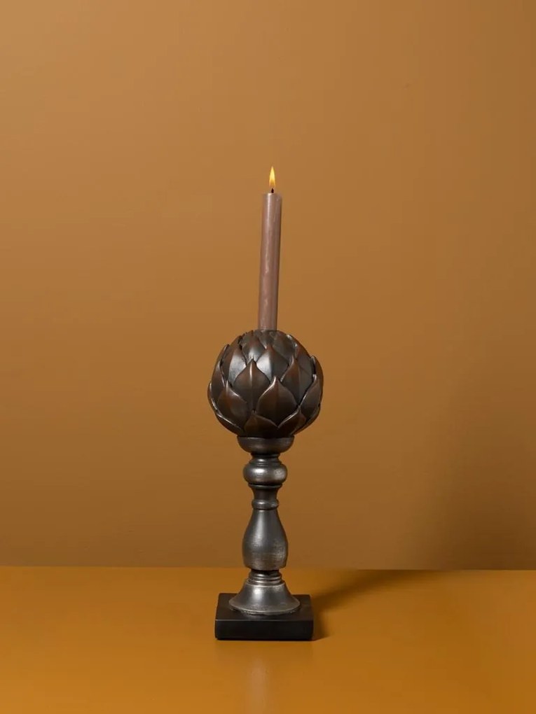 Sfeșnic din rășină cu glob decorativ în formă de anghinare sculptată, auriu-argintiu, finisaj patinat negru, 33.5×13 cm, „Artichoke"