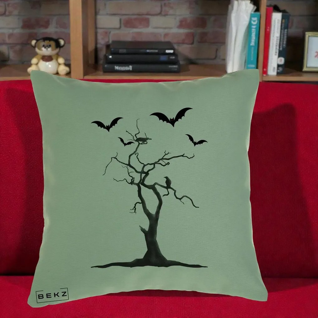 Perna Decorativa Halloween Copac cu Lilieci Alb-Negru, 40x40 cm, Verde, Husa Detasabila, Perna Inclusa, BEKZ®