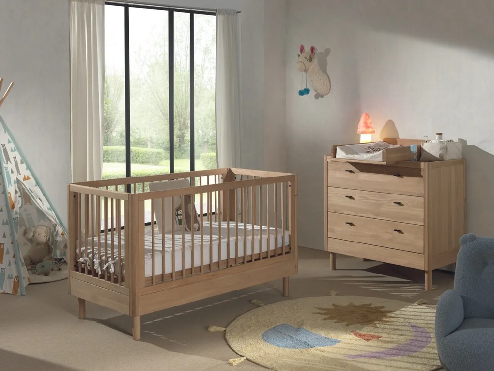 Set Mobilier Cameră Bebelus Forrest Oak, din Lemn Masiv de Stejar, Natur: Pătuț Convertibil (70x140 cm), Comodă cu 3 Sertare și Suport de Înfășat –