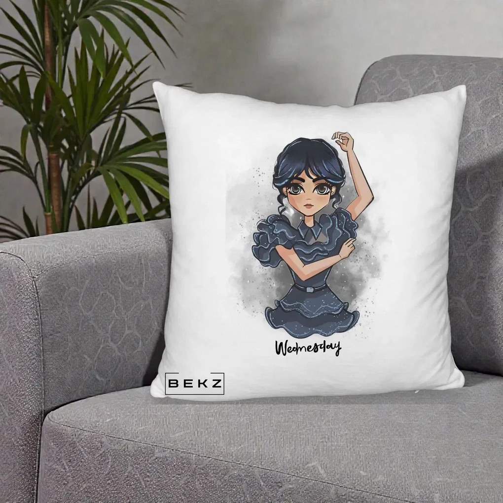 Perna Personalizata Wednesday Addams Dancing Queen, 40x40 cm, Alb Pufos, Husa Detasabila, Perna Inclusa, BEKZ®