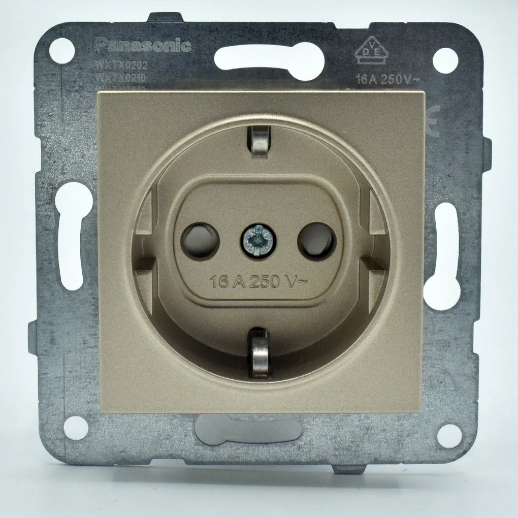 Priza simpla cu impamantare si protectie copii, 16A, IP20, Bronz, Panasonic Arkedia Slim \ Karre Plus