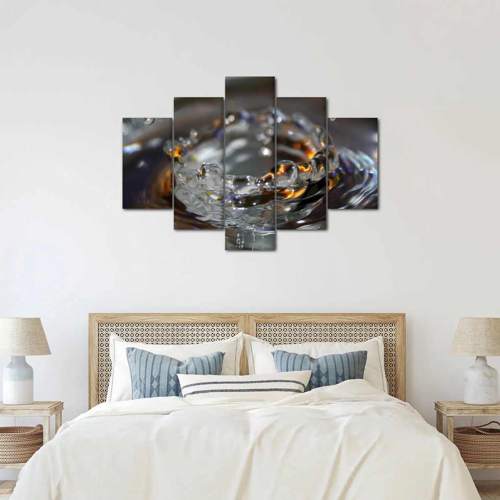 Tablou cu brățara din picături de apă (150x105 cm)