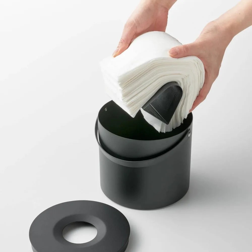 Cutie pentru șervețele din metal Tower – YAMAZAKI