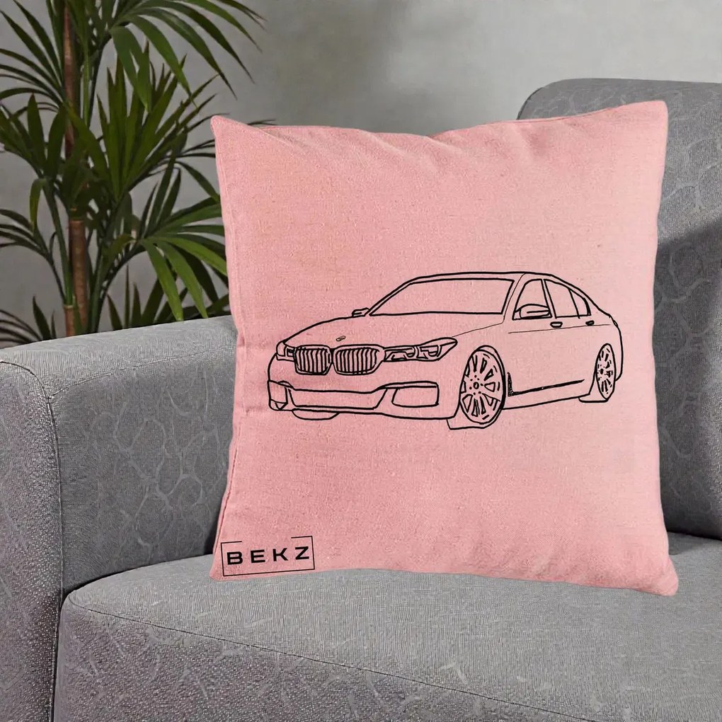 Perna Personalizata BMW Seria 7 Linie Minimalista, 40x40 cm, Roz, Husa Detasabila, Perna Inclusa, BEKZ®