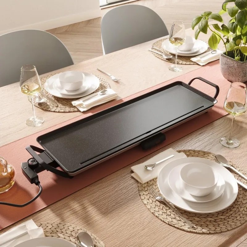 Grătar teppanyaki Swiss Haus Basel Premium SH-TP70, 1800 W, 70 × 23 cm, acoperire ceramică, termostat, tavă pentru grăsime, fără BPA și PFAS, negru
