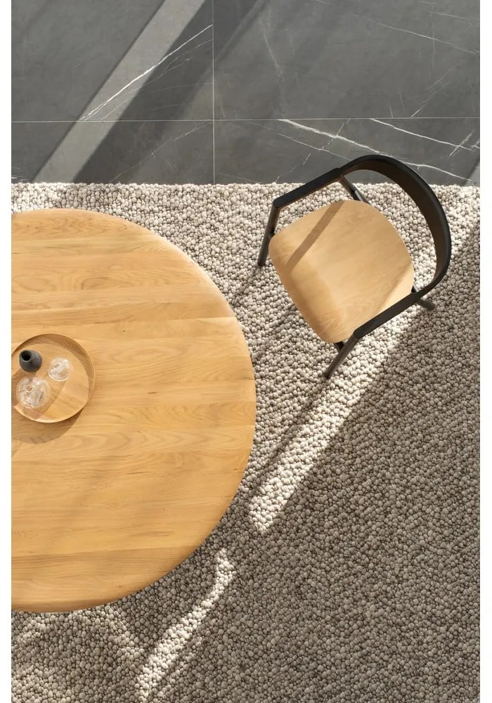 Masă de dining în culoare naturală rotundă din lemn de stejar ø 126 cm Mushroom – Gazzda