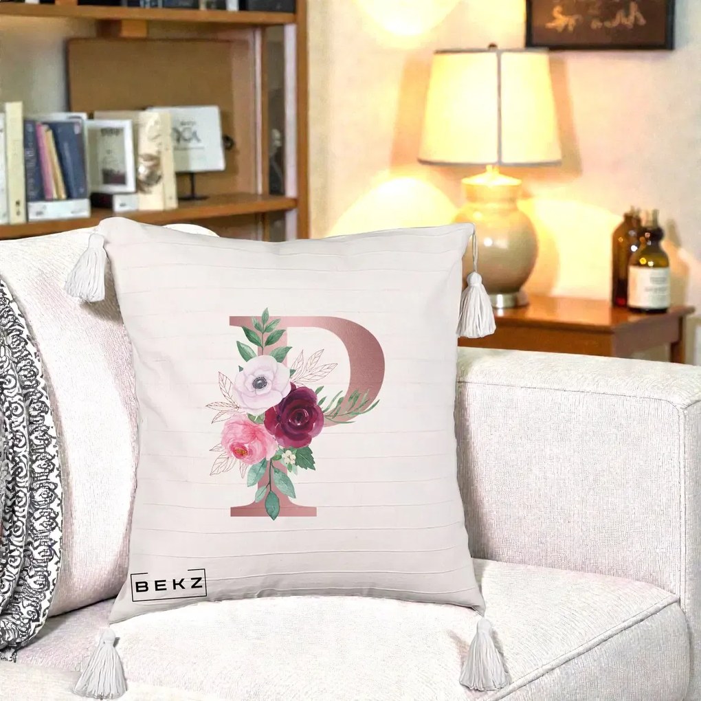 Cadou Personalizat - Perna Personalizata Monograma Rose Gold Litera P, 40x40 cm, Bej cu Franjuri, Husa Detasabila, Perna Inclusa, BEKZ®