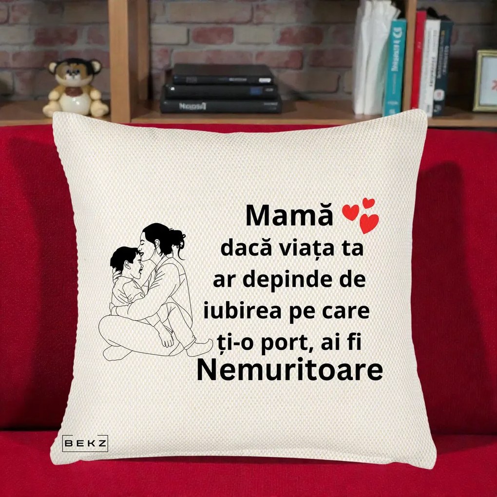 Cadou pentru Mama - Perna Personalizata Mama Nemuritoare Kawaii, 40x40 cm, Crem Reliefat, Husa Detasabila, Perna Inclusa, BEKZ®