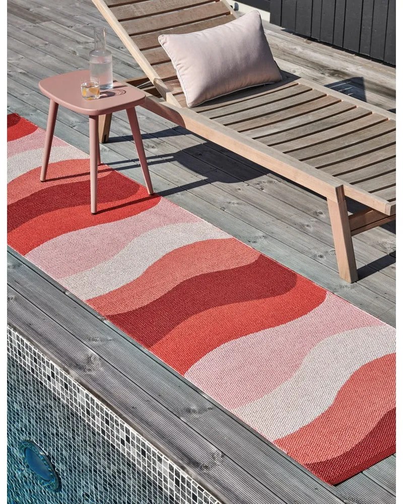 Covor pentru exterior și interior roșu 70x100 cm Urvi Fire – Pappelina