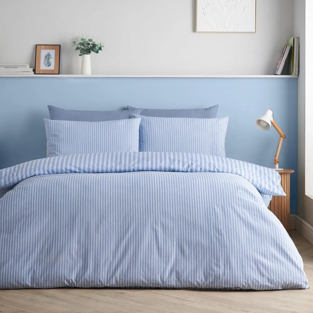 Lenjerie de pat albastră pentru pat dublu cu 3 piese 200x200 cm Epping Textured Stripe – Catherine Lansfield