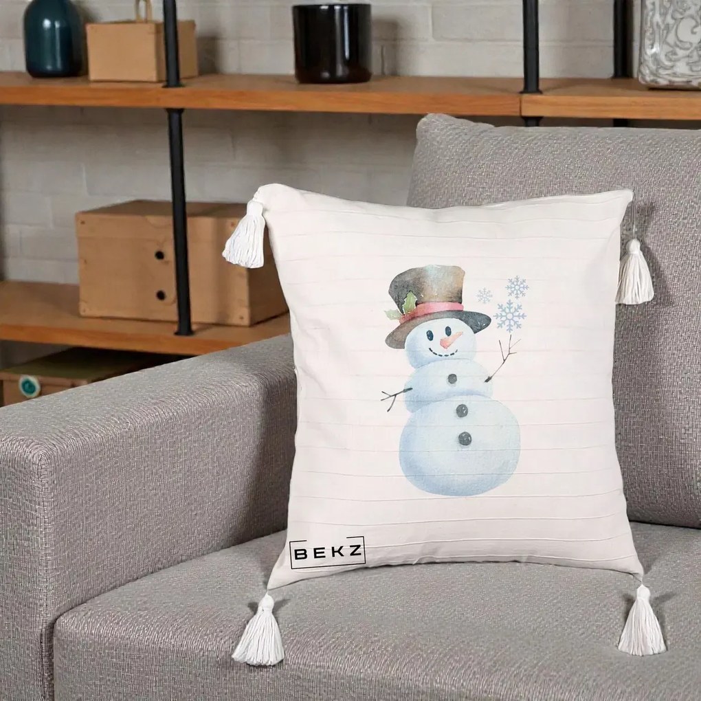 Perna Decorativa Om de Zapada cu Joben si Vasc, 40x40 cm, Bej cu Franjuri, Husa Detasabila, Perna Inclusa, BEKZ®