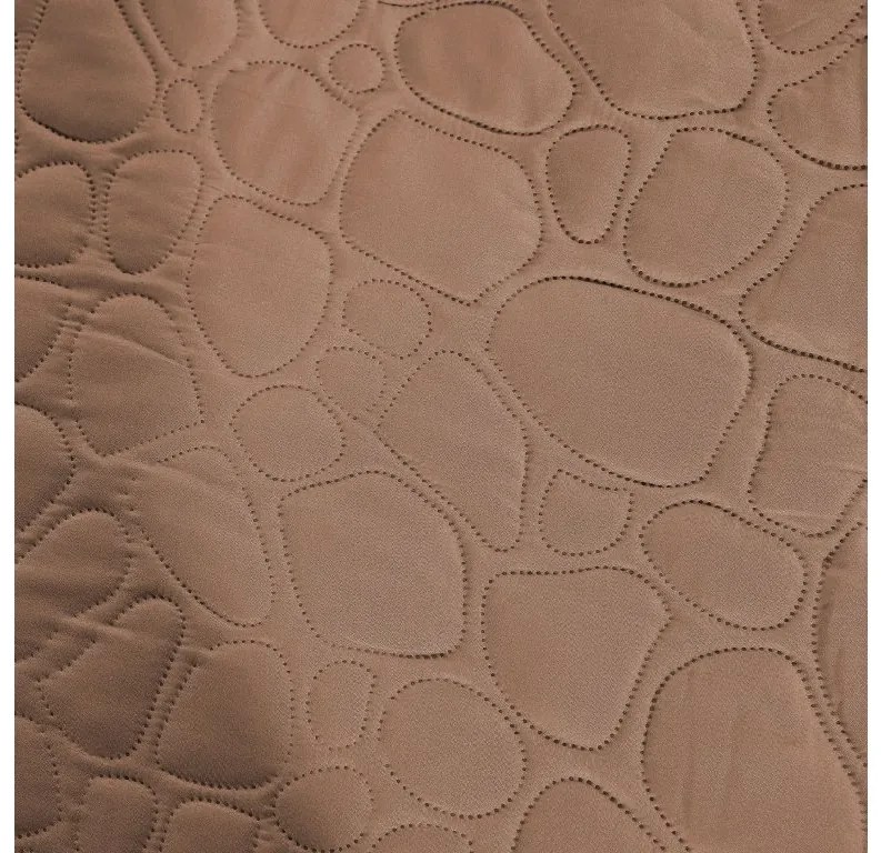 Cearceaf de pat maro deschis cu model STONE Dimensiuni: 220 x 240 cm