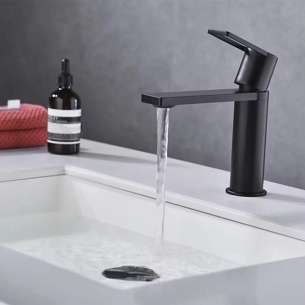 Baterie pentru baie Rea Flip Black low