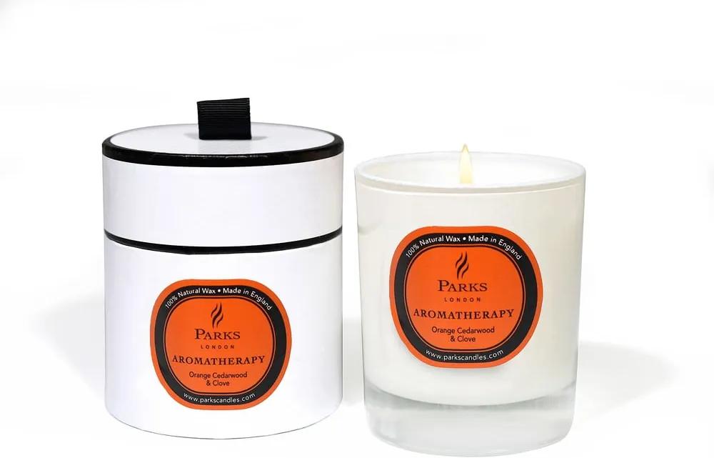 Lumânare parfumată Parks Candles London Aromatherapy, aromă de lemn de cedru, cuișoare și portocal, 45 ore
