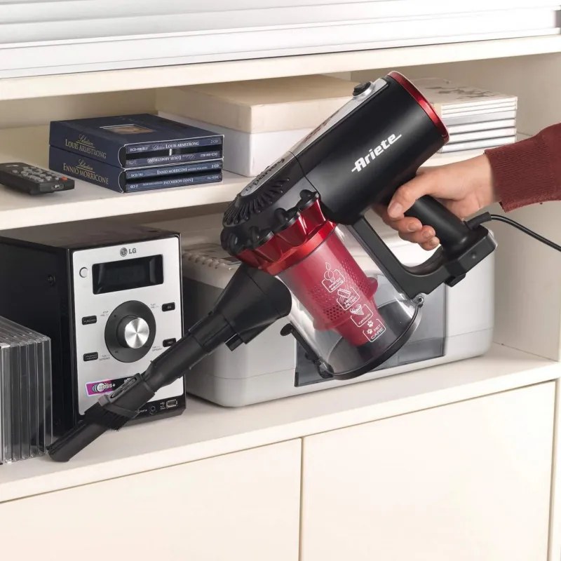 Resigilat: Aspirator vertical Ariete HANDY FORCE 2759, 600W, 0.5 L, Perie motorizata, LED, HEPA, Negru / Rosu