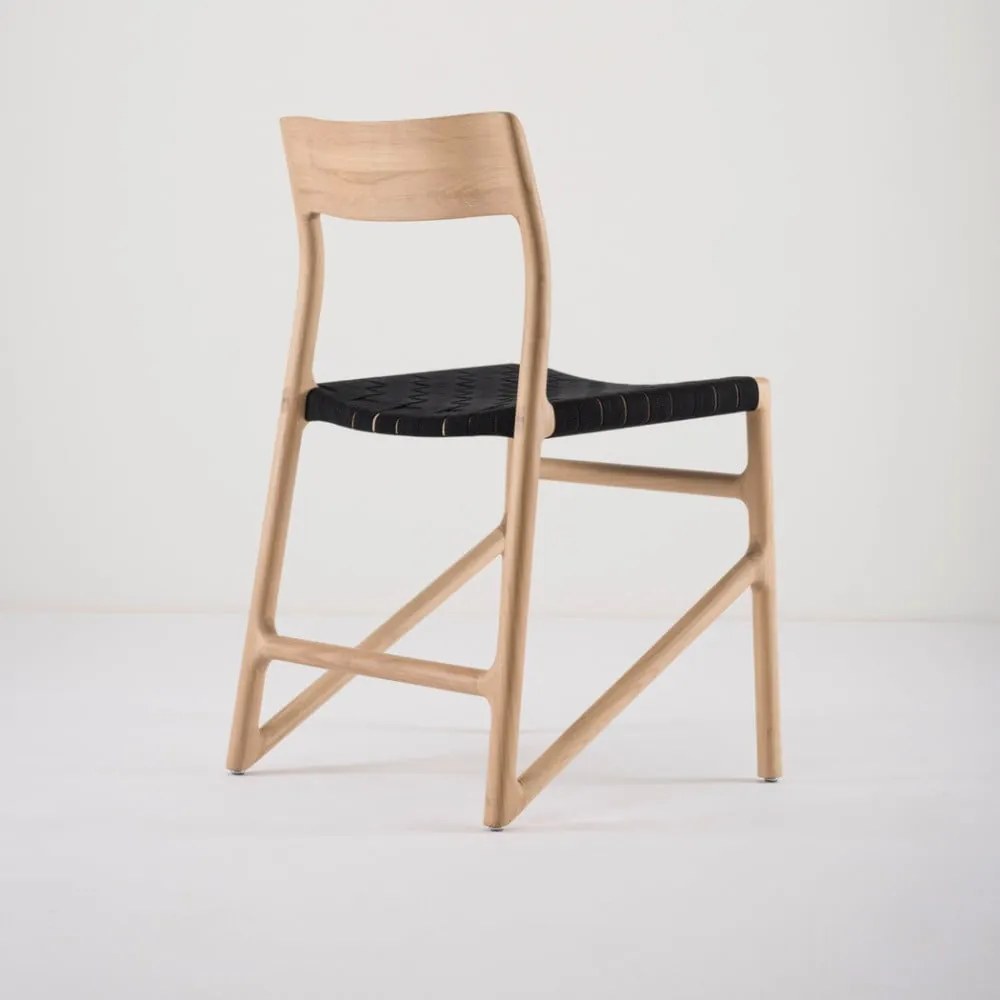 Scaun din lemn masiv de stejar Gazzda Fawn, negru