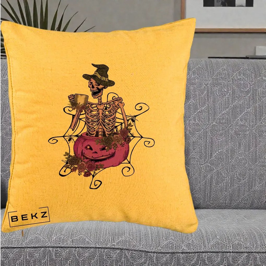 Perna Decorativa Schelet Vrajitor cu Dovleac Violet Halloween, 40x40 cm, Galben, Husa Detasabila, Perna Inclusa, BEKZ®