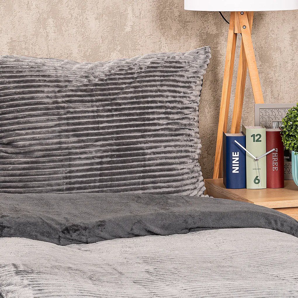 Lenjerie de pat din micro-flanelă 4Home Stripe, gri, 140 x 200 cm, 70 x 90 cm