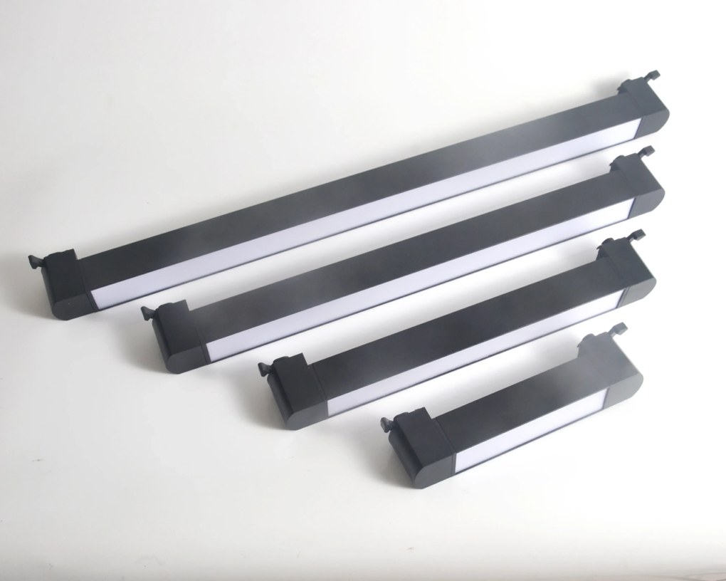Proiector LED Tip Banda, 30W, 4000K Lumina Neutra, Directionabil Pe Sina Monofazata, Negru