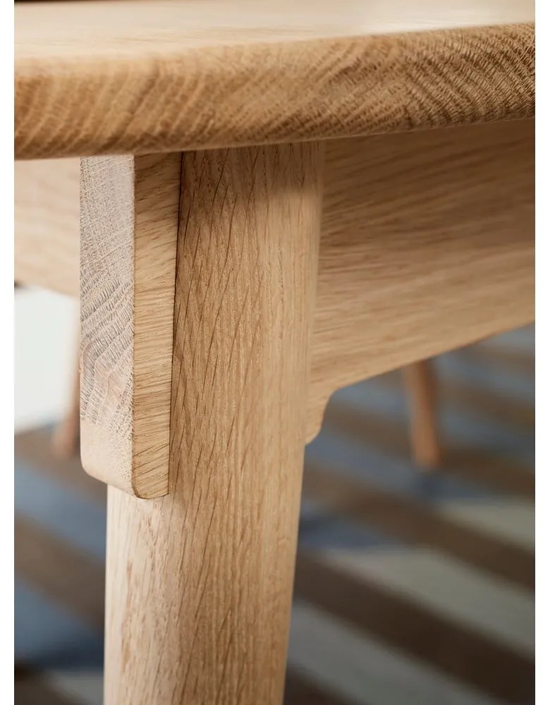 Masă de dining extensibilă din lemn de stejar cu blat suplimentar 106x184 cm Miro – Hammel Furniture