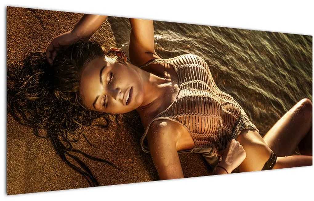 Tablou cu femeia întinsă pe plajă (120x50 cm)