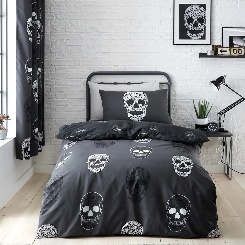 Lenjerie de pat pentru copii gri închis pentru pat de o persoană 135x200 cm Skulls – Catherine Lansfield