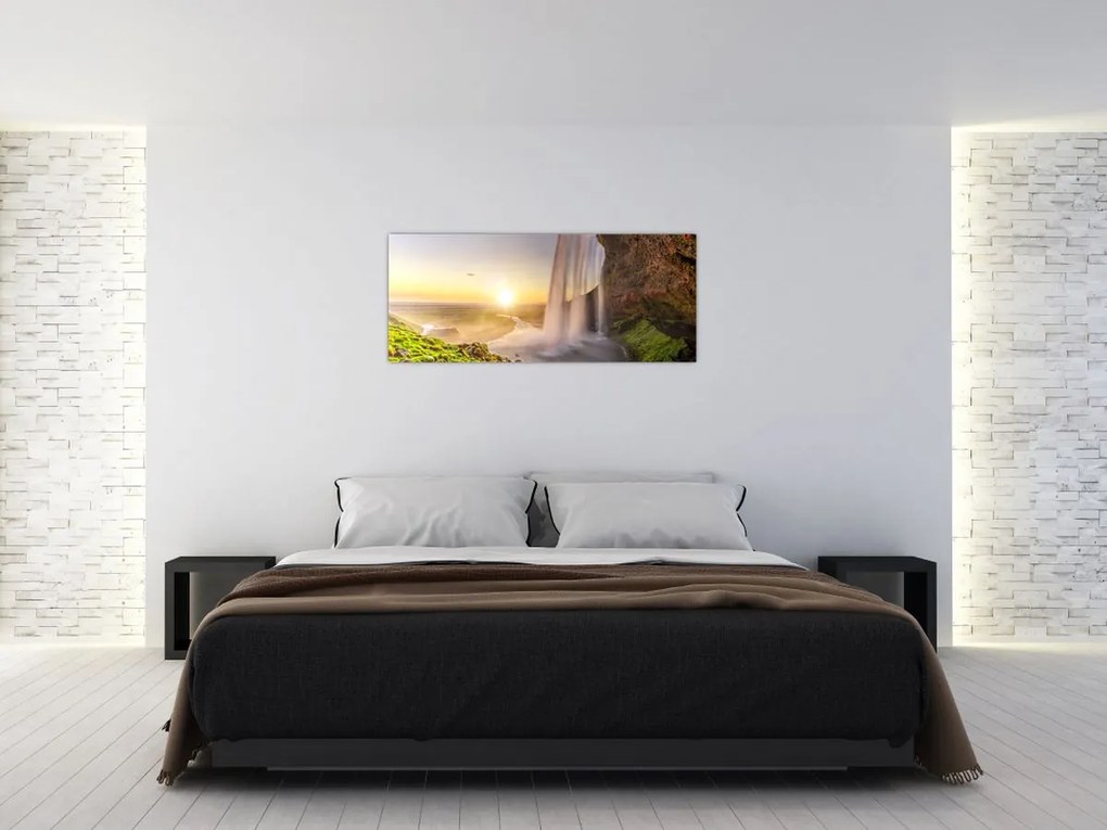 Tablou - Seljalandsfoss din spatele peșterii (120x50 cm)
