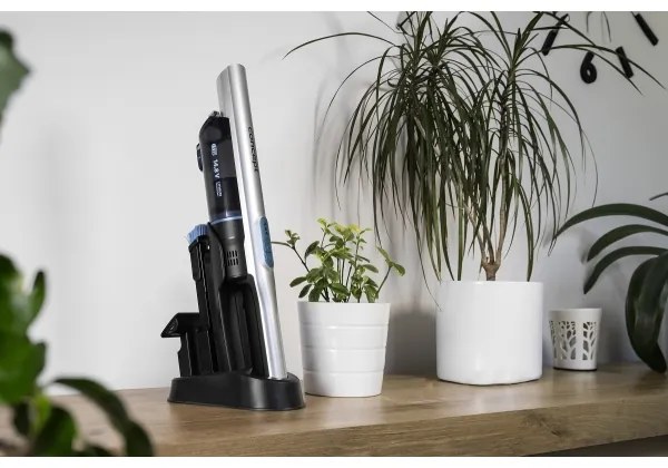 Aspirator de mână Concept VP4430 DIRECT ANIMAL 180W/14,8V 2200 mAh negru