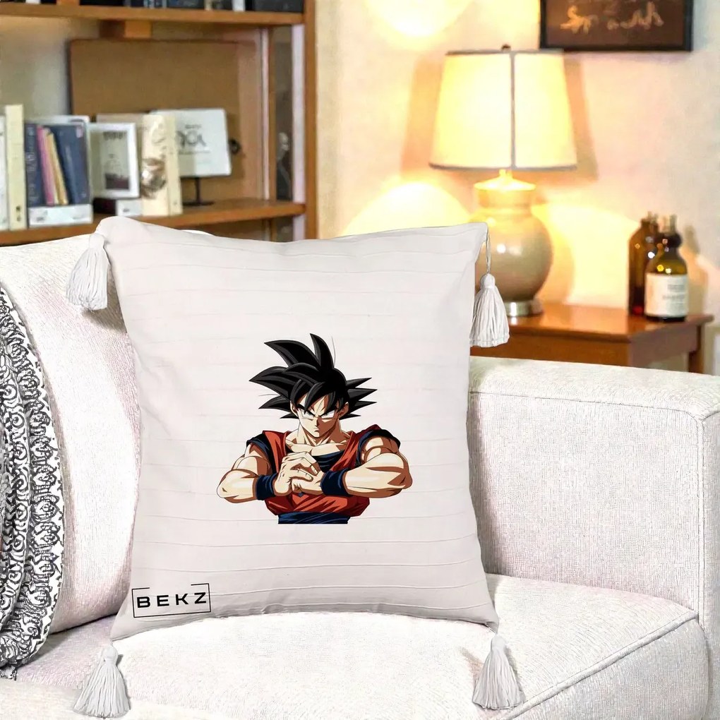 Perna Personalizata Dragon Ball Goku Portret Serios, 40x40 cm, Bej cu Franjuri, Husa Detasabila, Perna Inclusa, BEKZ®