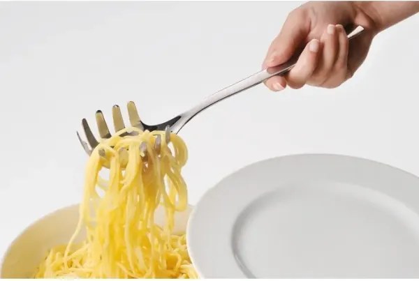 Lingură pentru spaghete WMF NUOVA