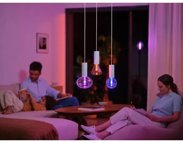Bec LED RGBW dimabil Philips Hue White And Color Ambiance E27/6,8W/230V